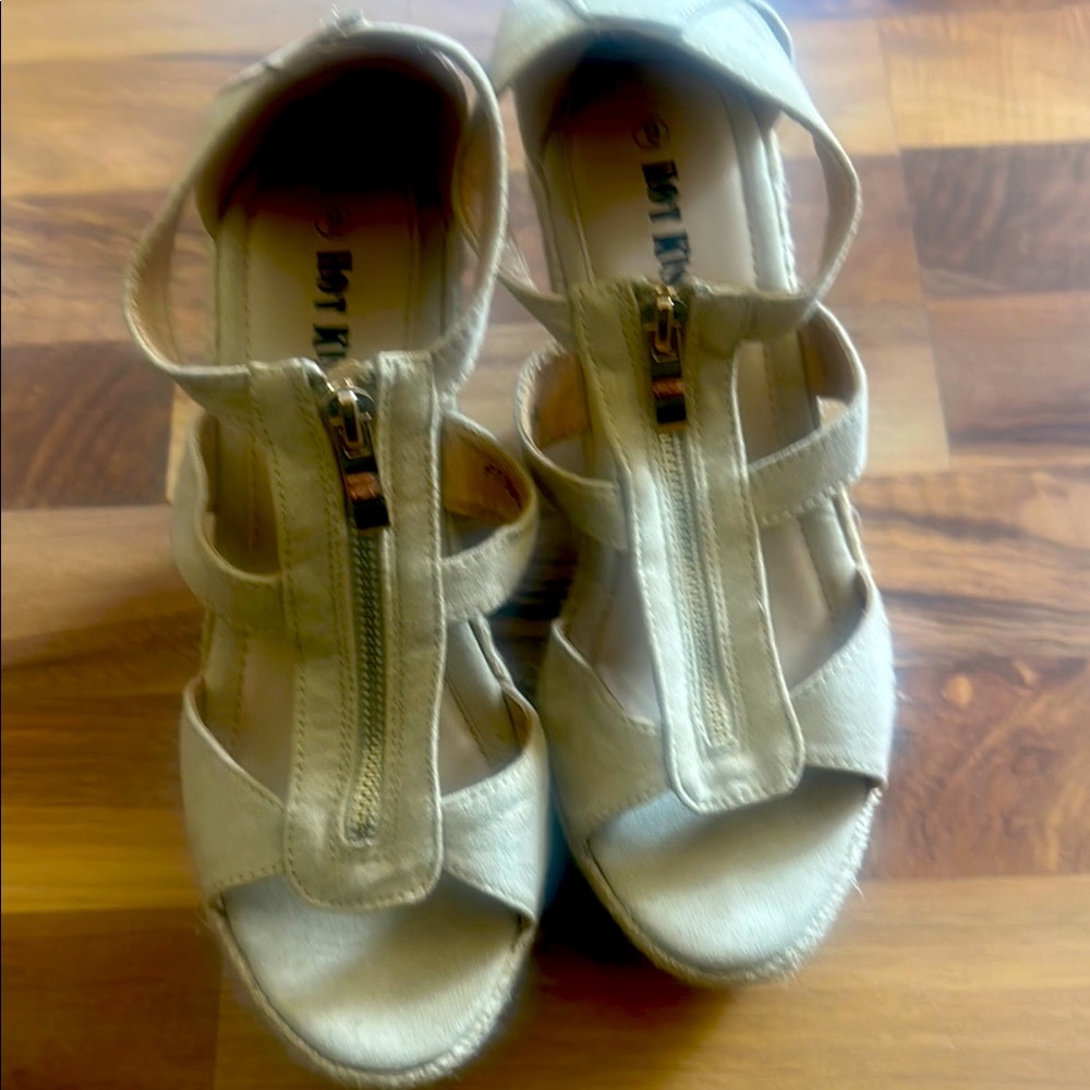 Hot Kiss Cream T-Strap Sandals with Adjustable Buckle